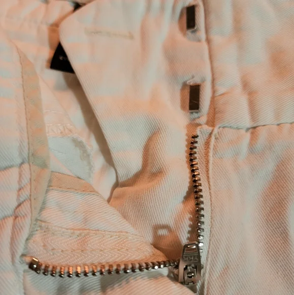 THE LIMITED Drew Fit White Shorts Size 6 EUC - Picture 4 of 11